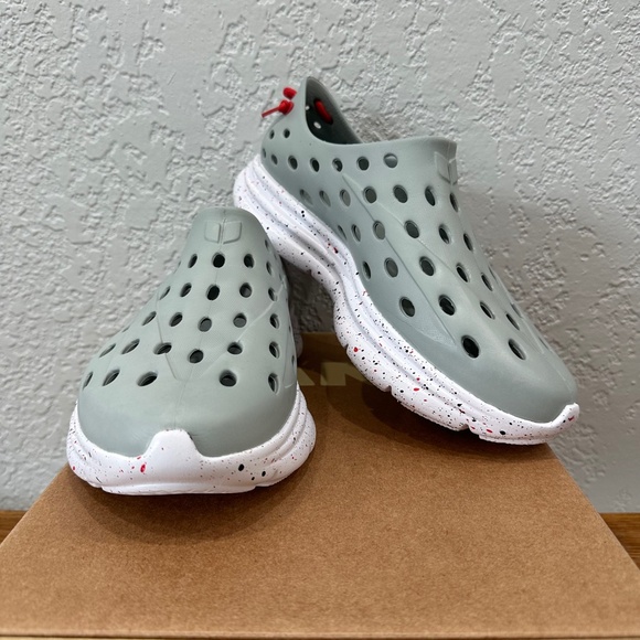 Kane Footwear Other - Kane Footwear - Grey with White Speckle - Mens 10 / Womens 12